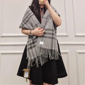 Khăn Choàng Burberry Giant Check Wool Muffler 0899561 Màu Xám - Duy Hoang