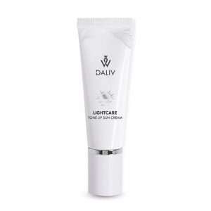 Kem Chống Nắng Daliv Lightcare Nâng Tông SPF50+ PA+++ 50g - Duy Hoang