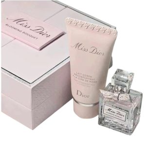 Set Nước Hoa Nữ Miss Dior Blooming Bouquet EDT Mini 5ml + Sữa Dưỡng Thể 20ml - Duy Hoang